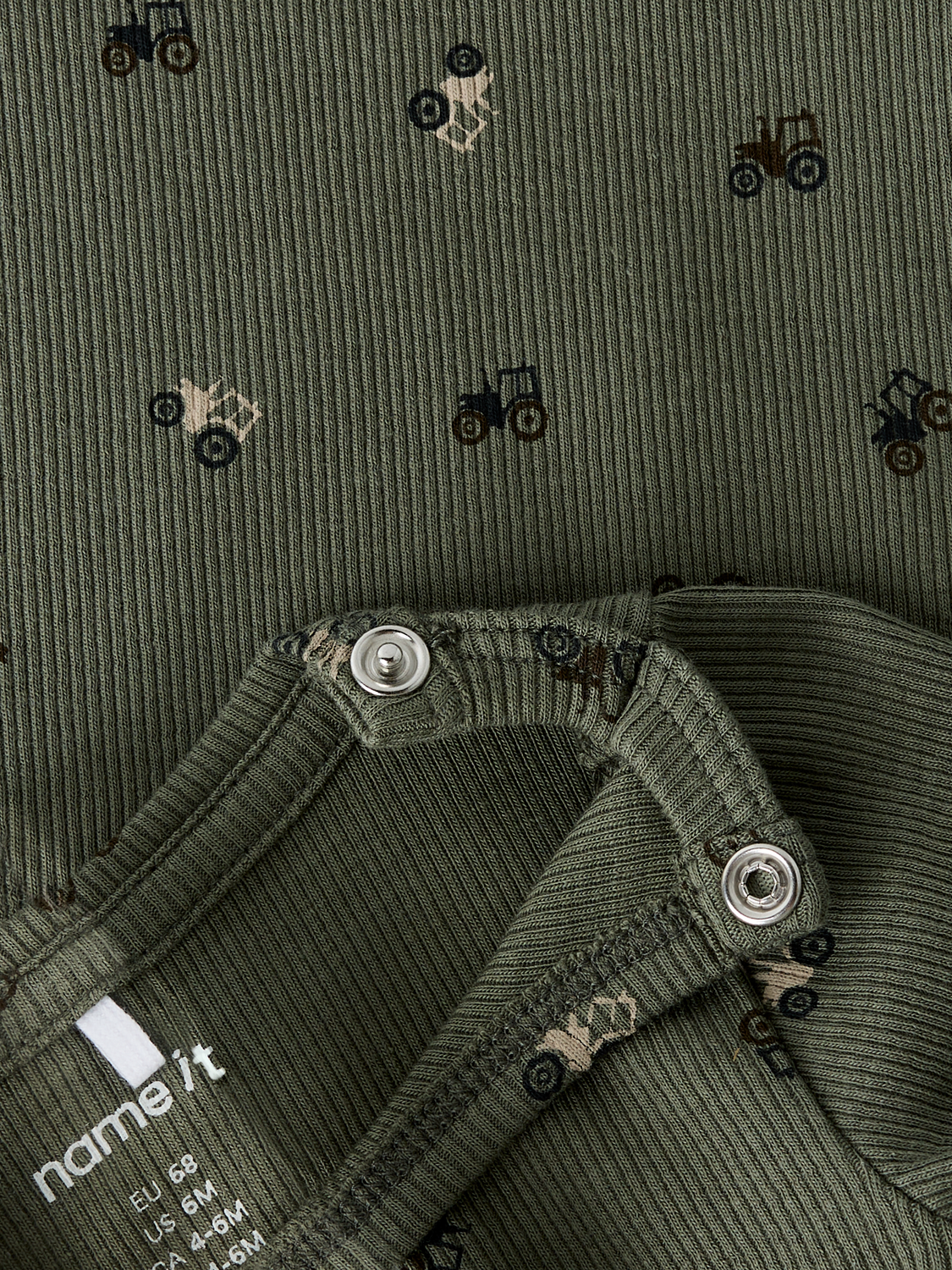 model_shot-front_full